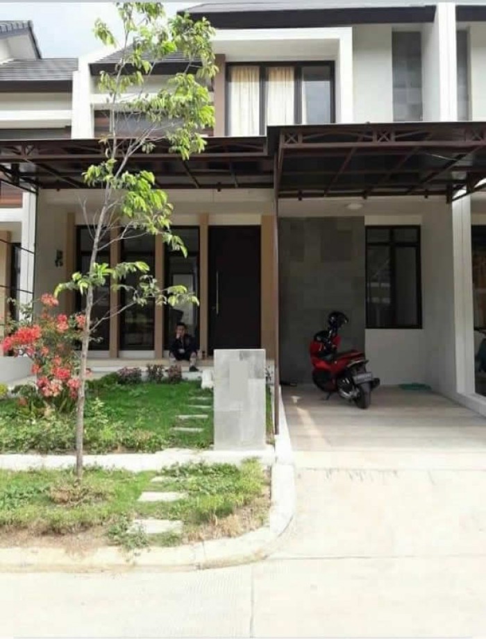 Rumah disewakan di cluster Cosmo Lippo Cikarang 